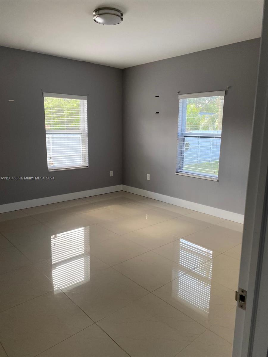 1035 NW 75th St 1, Miami, Florida 33150, 3 Bedrooms Bedrooms, ,2 BathroomsBathrooms,Residentiallease,For Rent,1035 NW 75th St 1,A11567685