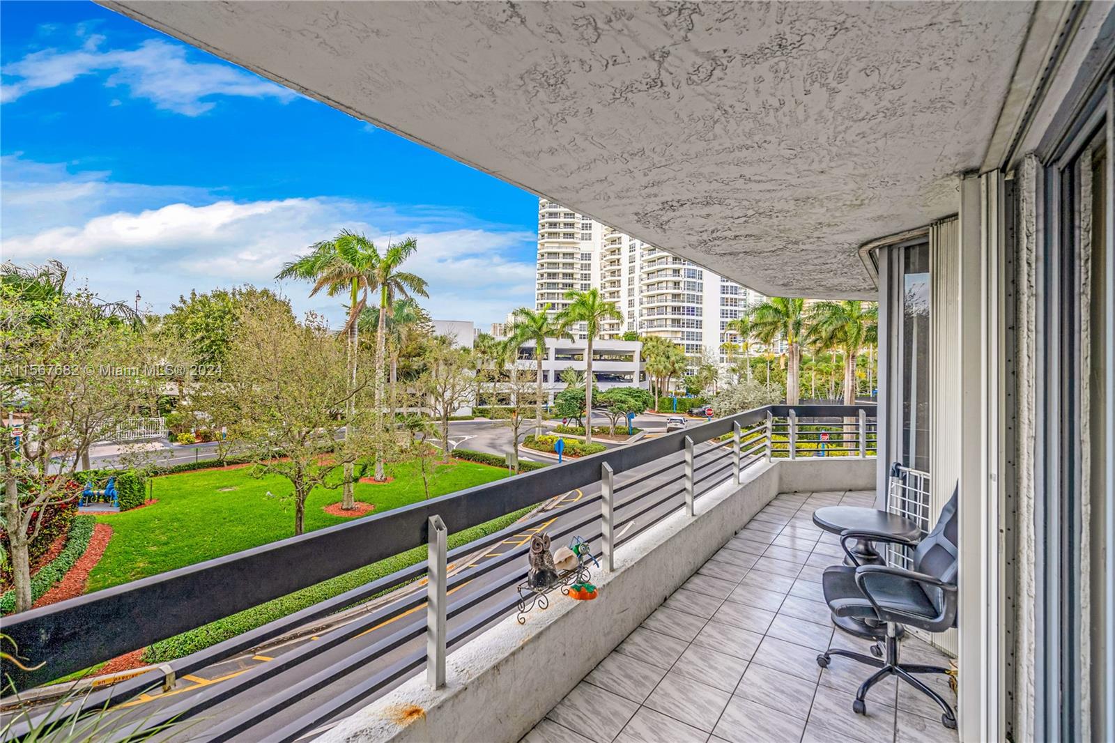 3530 Mystic Pointe Dr 309, Aventura, Florida 33180, 2 Bedrooms Bedrooms, ,2 BathroomsBathrooms,Residential,For Sale,3530 Mystic Pointe Dr 309,A11567682