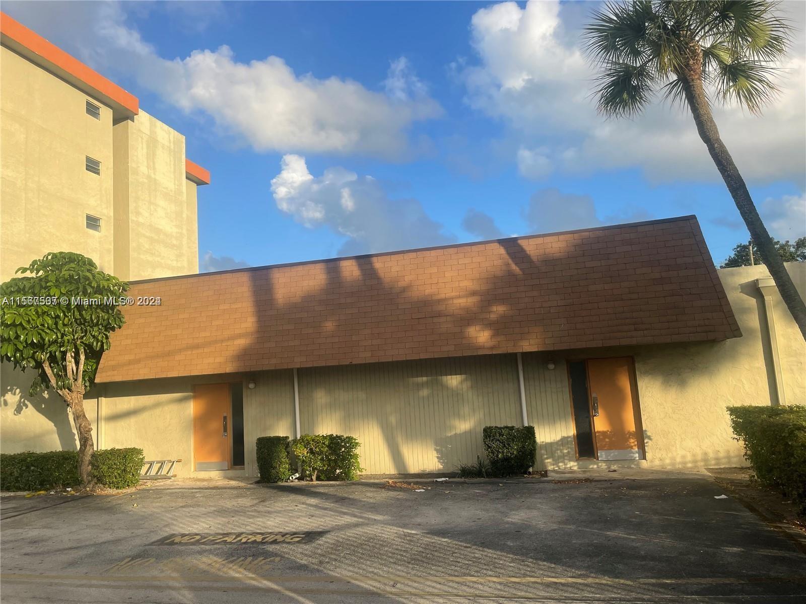 16851 NE 23rd Ave B121, North Miami Beach, Florida 33160, 2 Bedrooms Bedrooms, ,2 BathroomsBathrooms,Residentiallease,For Rent,16851 NE 23rd Ave B121,A11567507