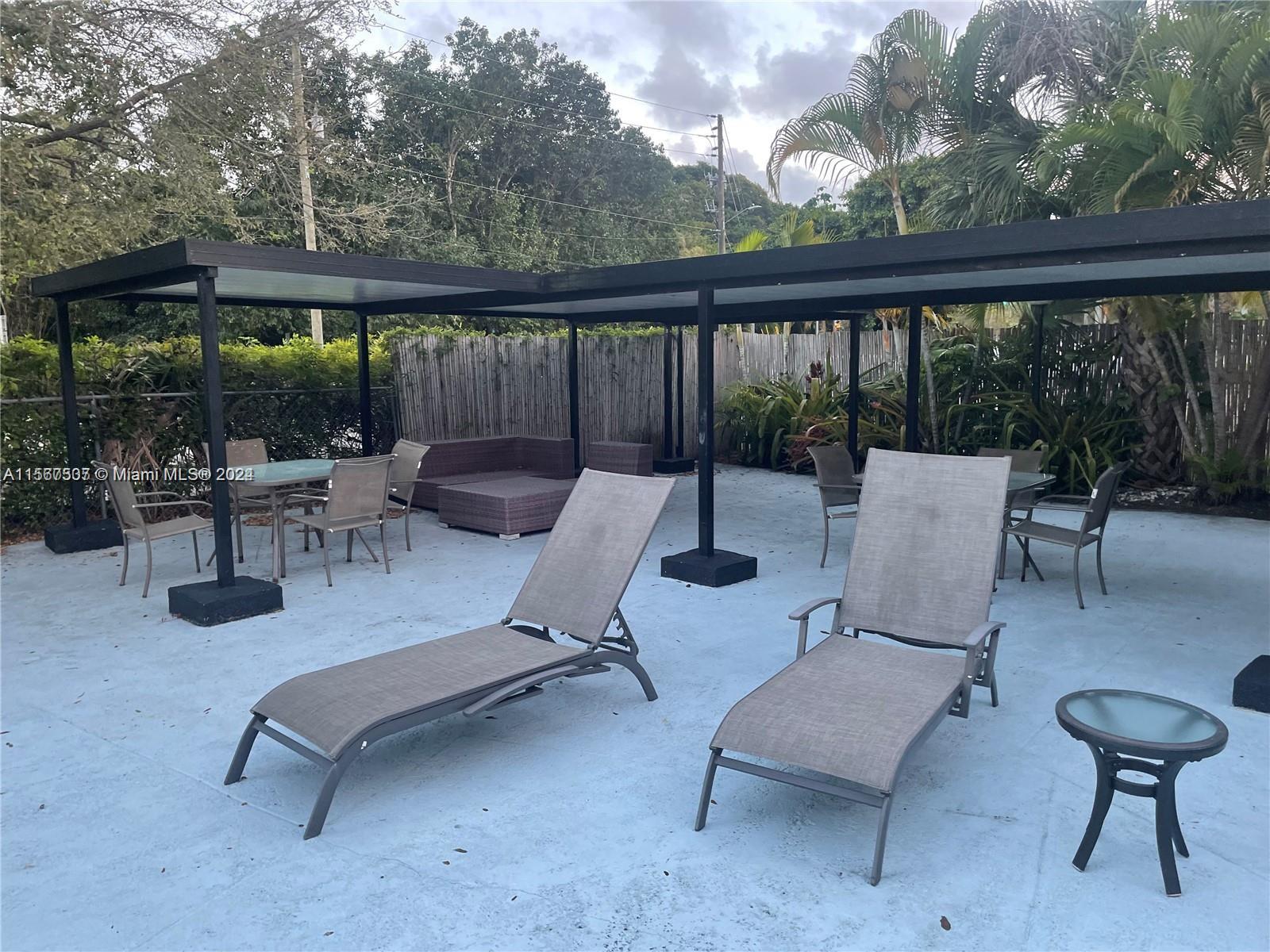 16851 NE 23rd Ave B121, North Miami Beach, Florida 33160, 2 Bedrooms Bedrooms, ,2 BathroomsBathrooms,Residentiallease,For Rent,16851 NE 23rd Ave B121,A11567507
