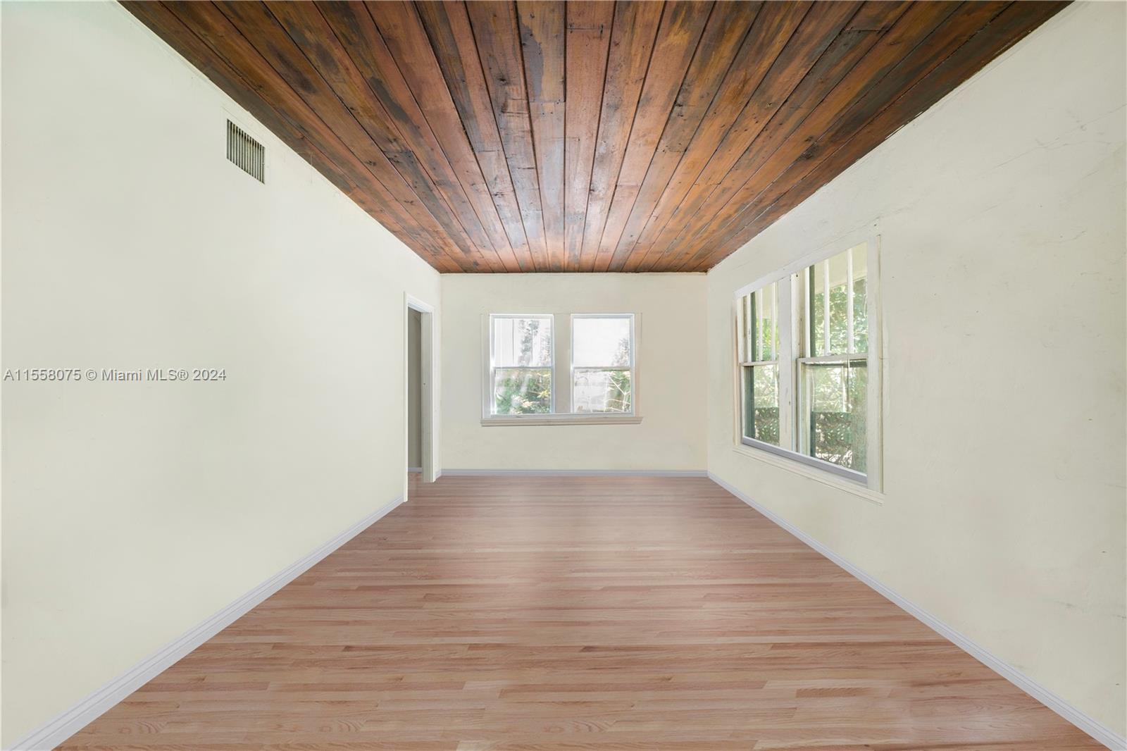 845 NW 7th St, Miami, Florida 33136, 4 Bedrooms Bedrooms, ,2 BathroomsBathrooms,Residential,For Sale,845 NW 7th St,A11558075