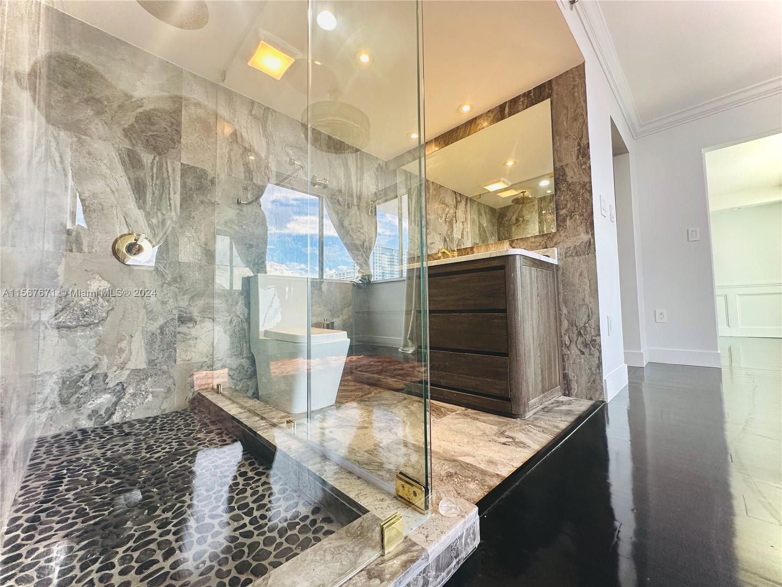 1700 NW N River Dr 805, Miami, Florida 33125, 1 Bedroom Bedrooms, ,2 BathroomsBathrooms,Residentiallease,For Rent,1700 NW N River Dr 805,A11567671
