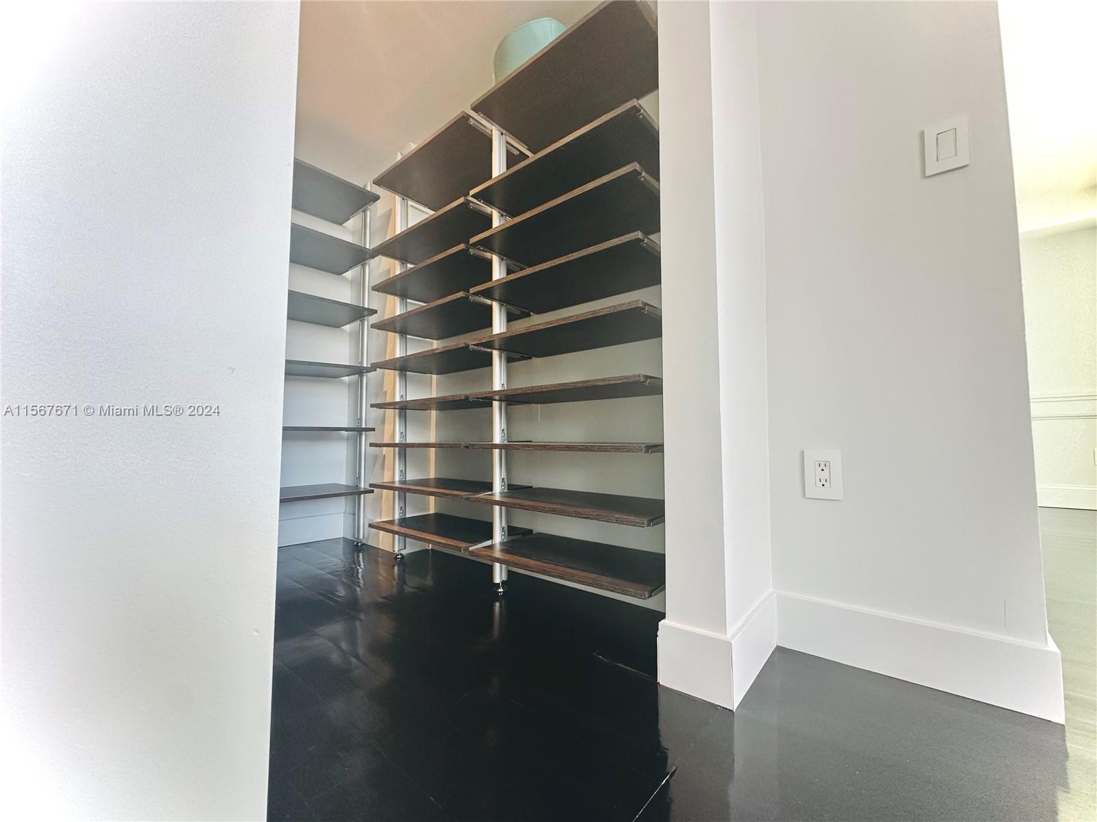 1700 NW N River Dr 805, Miami, Florida 33125, 1 Bedroom Bedrooms, ,2 BathroomsBathrooms,Residentiallease,For Rent,1700 NW N River Dr 805,A11567671