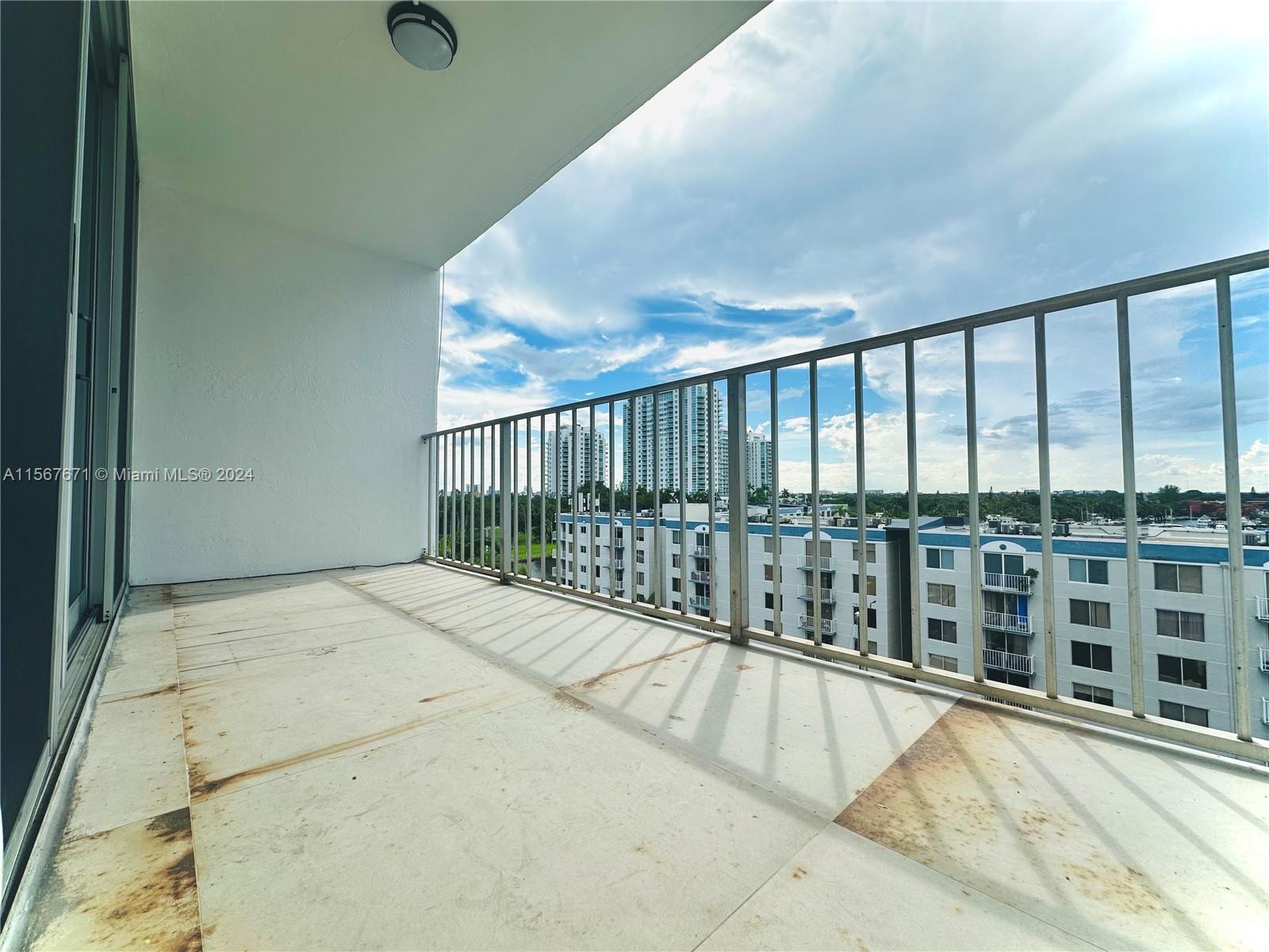 1700 NW N River Dr 805, Miami, Florida 33125, 1 Bedroom Bedrooms, ,2 BathroomsBathrooms,Residentiallease,For Rent,1700 NW N River Dr 805,A11567671