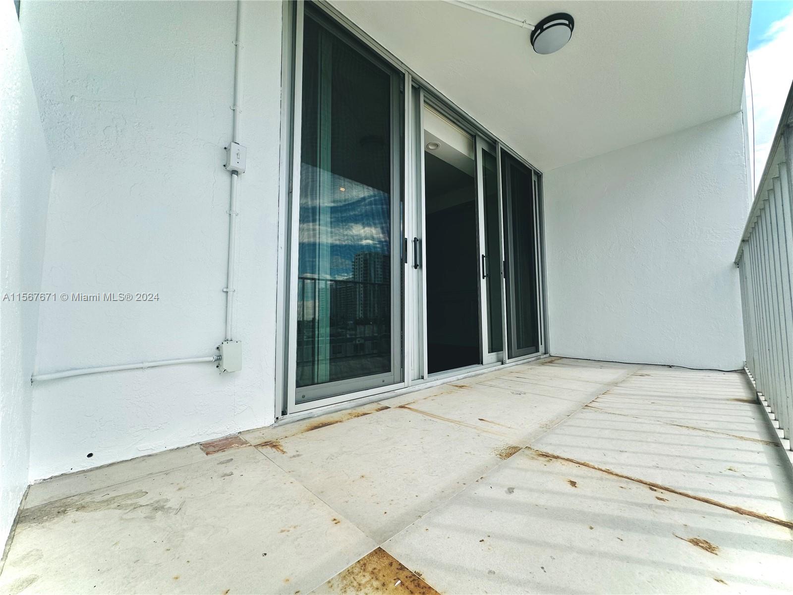 1700 NW N River Dr 805, Miami, Florida 33125, 1 Bedroom Bedrooms, ,2 BathroomsBathrooms,Residentiallease,For Rent,1700 NW N River Dr 805,A11567671
