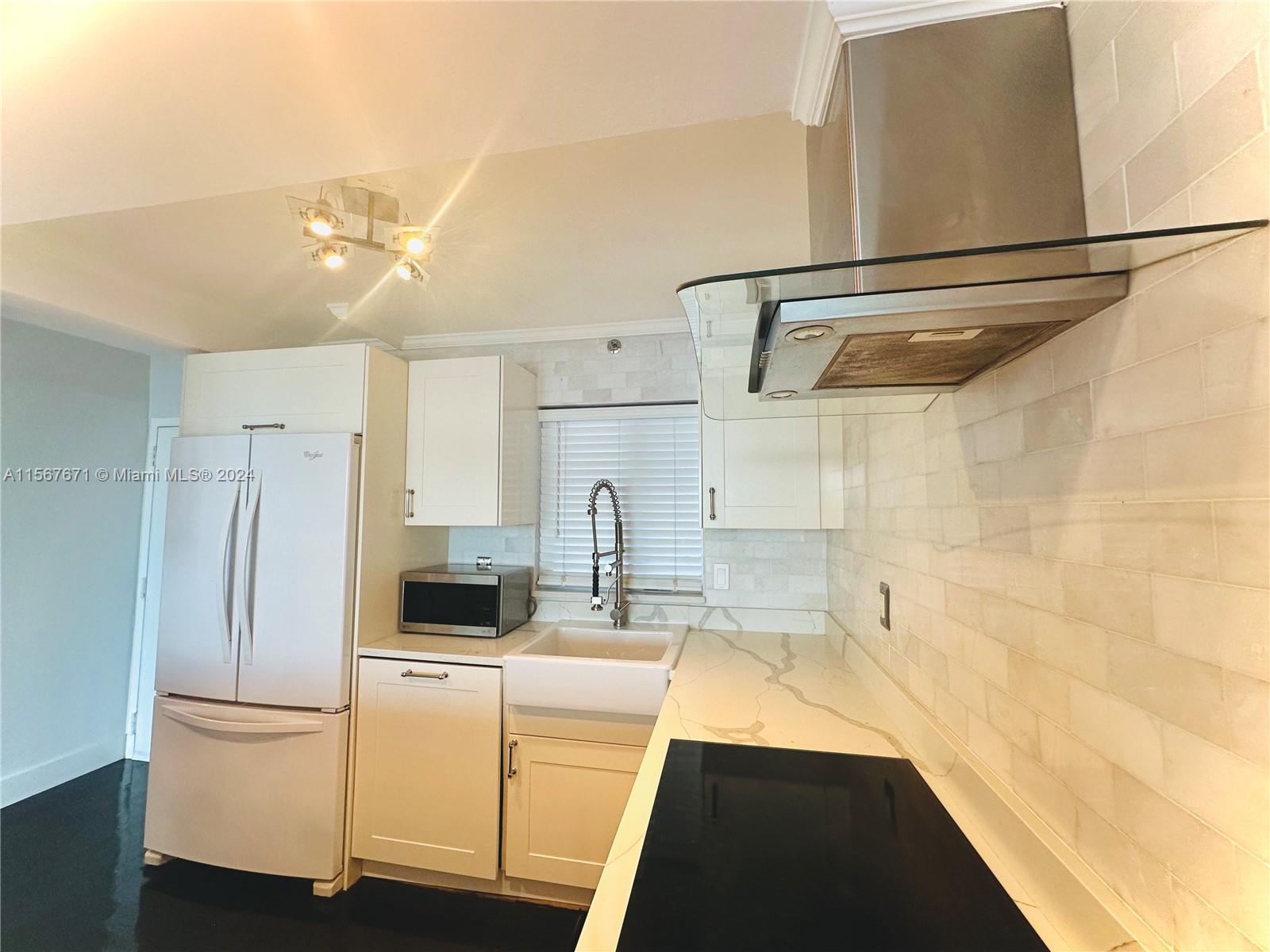 1700 NW N River Dr 805, Miami, Florida 33125, 1 Bedroom Bedrooms, ,2 BathroomsBathrooms,Residentiallease,For Rent,1700 NW N River Dr 805,A11567671