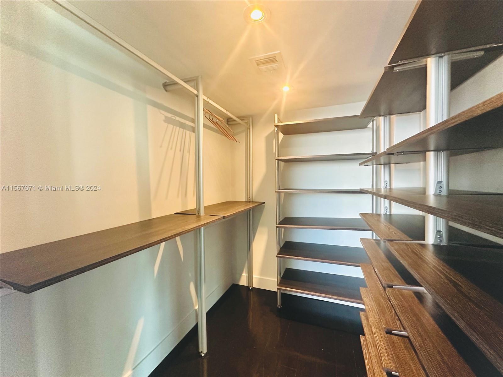 1700 NW N River Dr 805, Miami, Florida 33125, 1 Bedroom Bedrooms, ,2 BathroomsBathrooms,Residentiallease,For Rent,1700 NW N River Dr 805,A11567671
