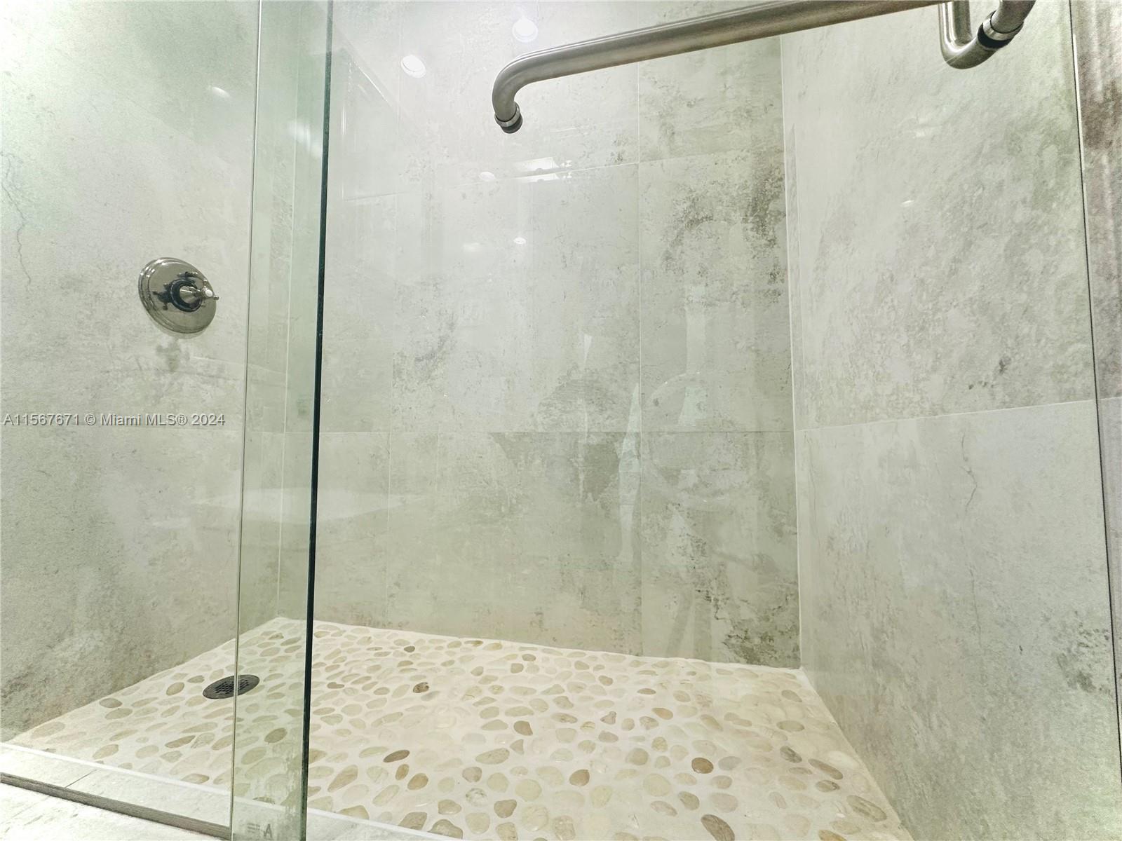 1700 NW N River Dr 805, Miami, Florida 33125, 1 Bedroom Bedrooms, ,2 BathroomsBathrooms,Residentiallease,For Rent,1700 NW N River Dr 805,A11567671