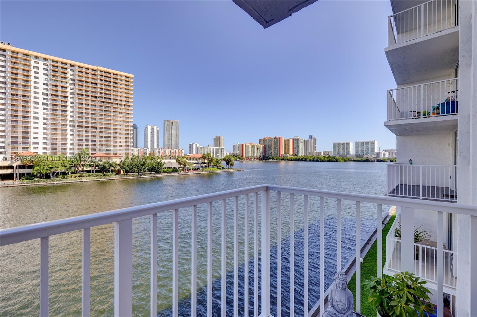 4000 NE 169th St #402 For Sale A11567662, FL