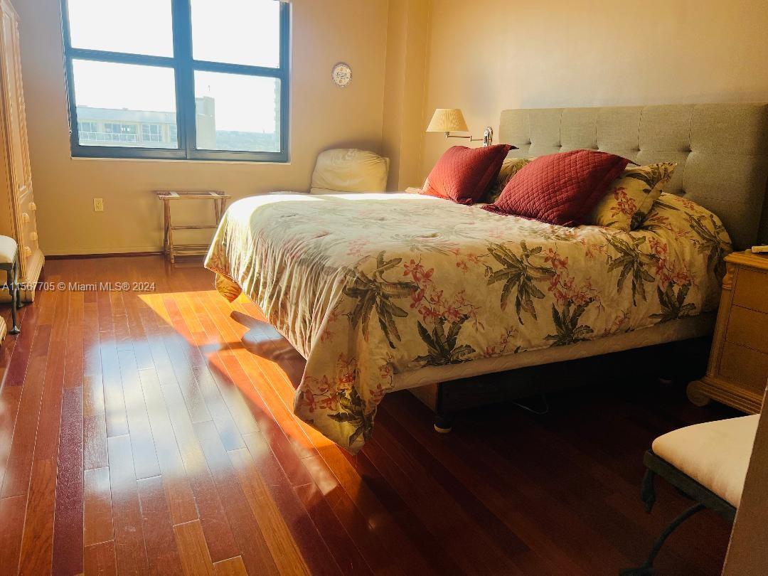 2333 Brickell Ave. 2402, Miami, Florida 33129, 2 Bedrooms Bedrooms, ,2 BathroomsBathrooms,Residentiallease,For Rent,2333 Brickell Ave. 2402,A11567705