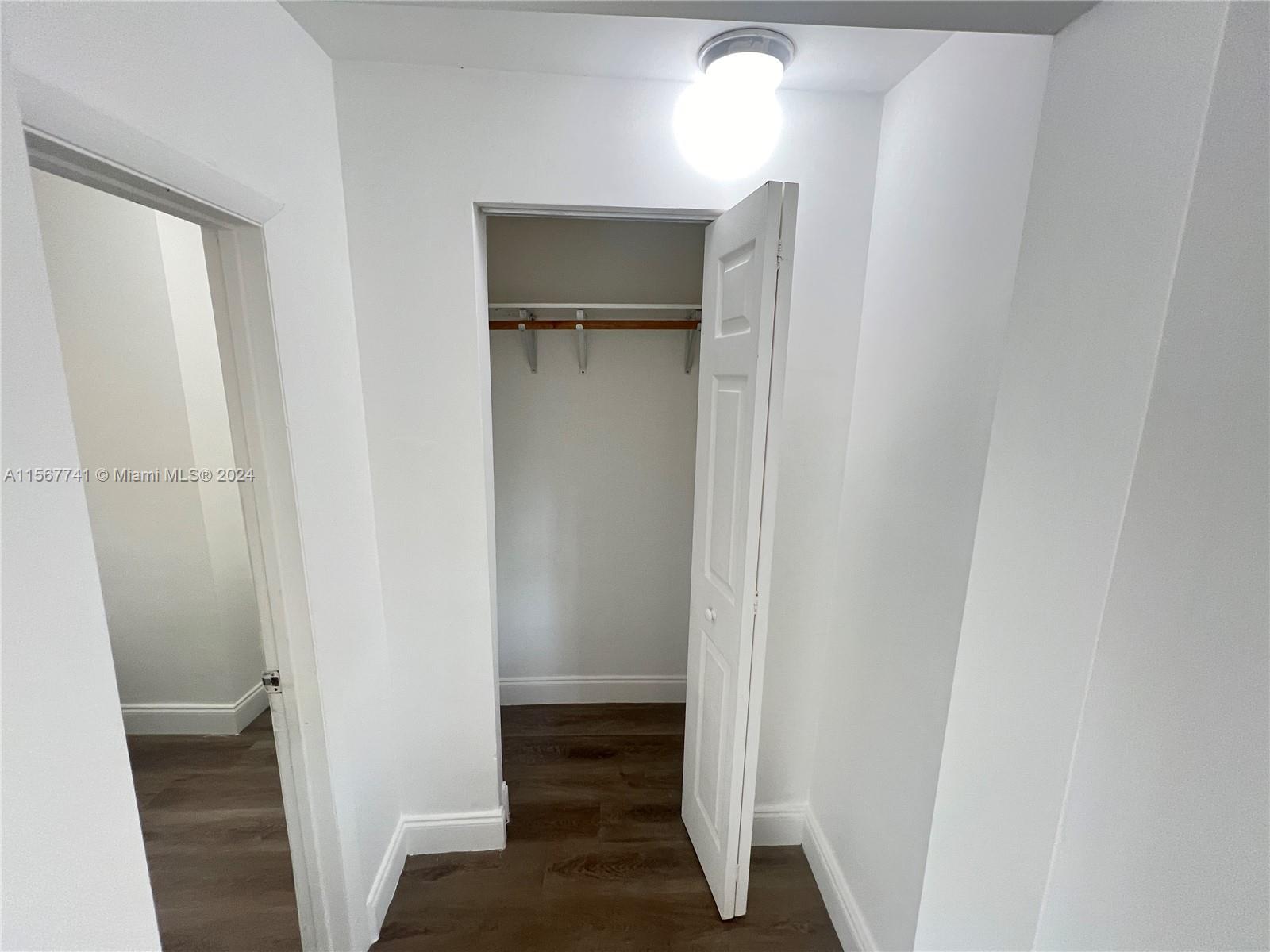 1924 SW 9th St 3, Miami, Florida 33135, 1 Bedroom Bedrooms, ,1 BathroomBathrooms,Residentiallease,For Rent,1924 SW 9th St 3,A11567741
