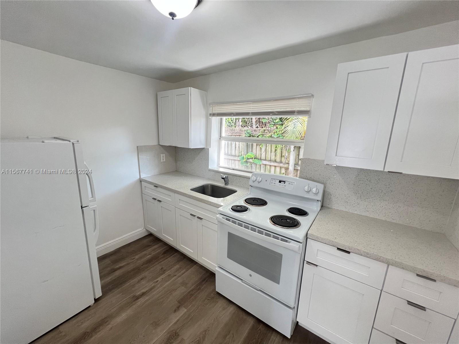 1924 SW 9th St 3, Miami, Florida 33135, 1 Bedroom Bedrooms, ,1 BathroomBathrooms,Residentiallease,For Rent,1924 SW 9th St 3,A11567741