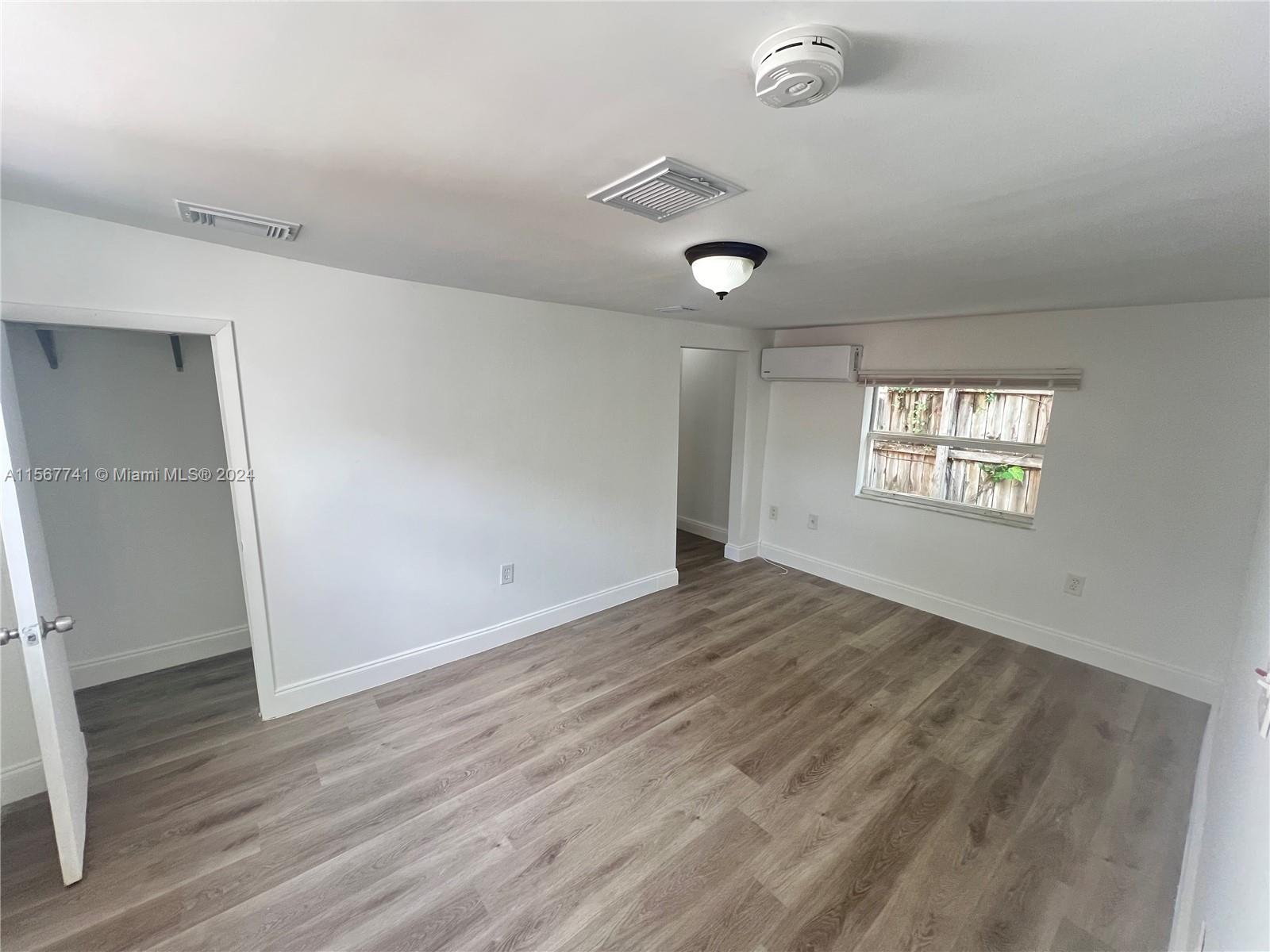 1924 SW 9th St 3, Miami, Florida 33135, 1 Bedroom Bedrooms, ,1 BathroomBathrooms,Residentiallease,For Rent,1924 SW 9th St 3,A11567741