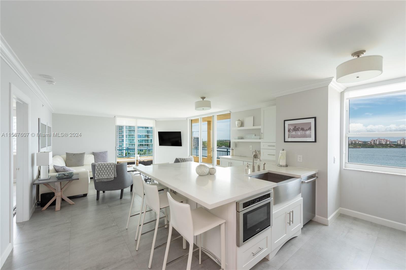 90 Alton Rd 1102, Miami Beach, Florida 33139, 2 Bedrooms Bedrooms, ,2 BathroomsBathrooms,Residentiallease,For Rent,90 Alton Rd 1102,A11567607