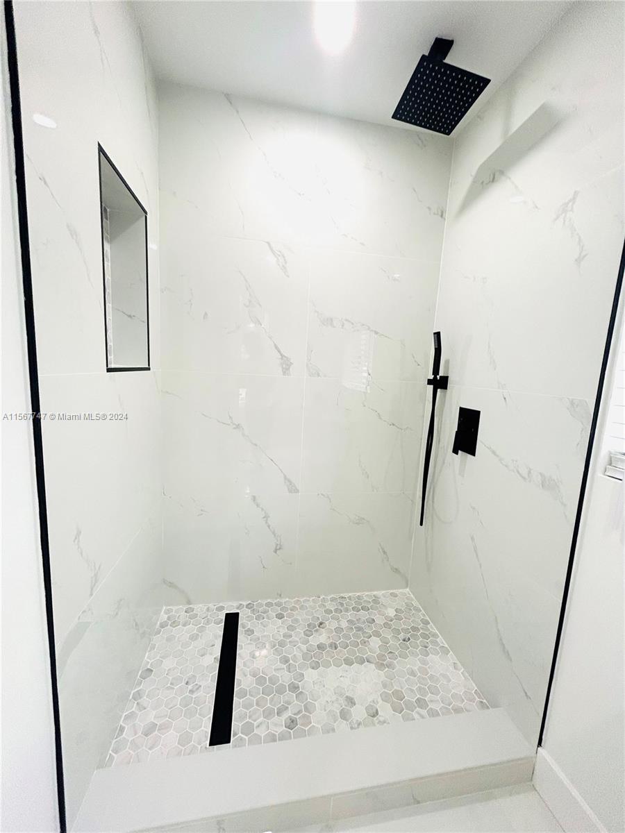 2612 SW 12th St REAR, Miami, Florida 33135, 1 Bedroom Bedrooms, ,1 BathroomBathrooms,Residentiallease,For Rent,2612 SW 12th St REAR,A11567747
