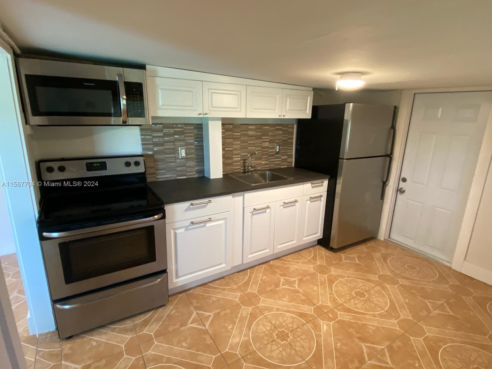 8982 NW 5th Ave, El Portal, Florida 33150, 4 Bedrooms Bedrooms, ,2 BathroomsBathrooms,Residential,For Sale,8982 NW 5th Ave,A11567704