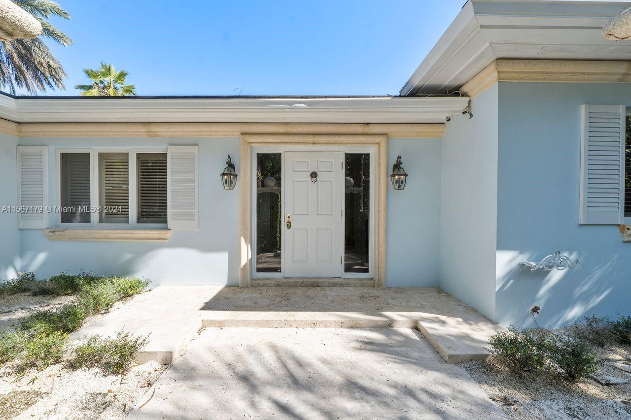 1037 Alfonso Ave, Coral Gables, Florida 33146, 3 Bedrooms Bedrooms, ,2 BathroomsBathrooms,Residentiallease,For Rent,1037 Alfonso Ave,A11567179
