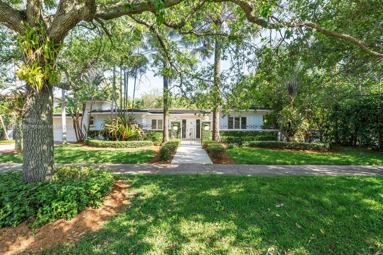 1037 Alfonso Ave, Coral Gables, Florida 33146, 3 Bedrooms Bedrooms, ,2 BathroomsBathrooms,Residentiallease,For Rent,1037 Alfonso Ave,A11567179
