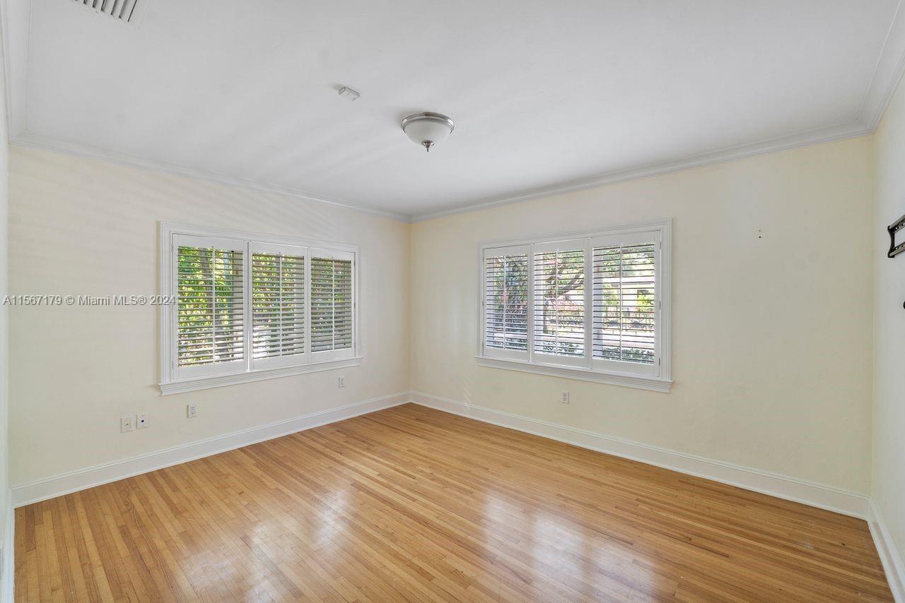 1037 Alfonso Ave, Coral Gables, Florida 33146, 3 Bedrooms Bedrooms, ,2 BathroomsBathrooms,Residentiallease,For Rent,1037 Alfonso Ave,A11567179