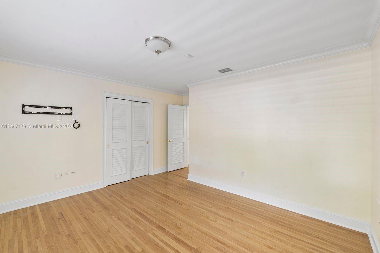 1037 Alfonso Ave, Coral Gables, Florida 33146, 3 Bedrooms Bedrooms, ,2 BathroomsBathrooms,Residentiallease,For Rent,1037 Alfonso Ave,A11567179