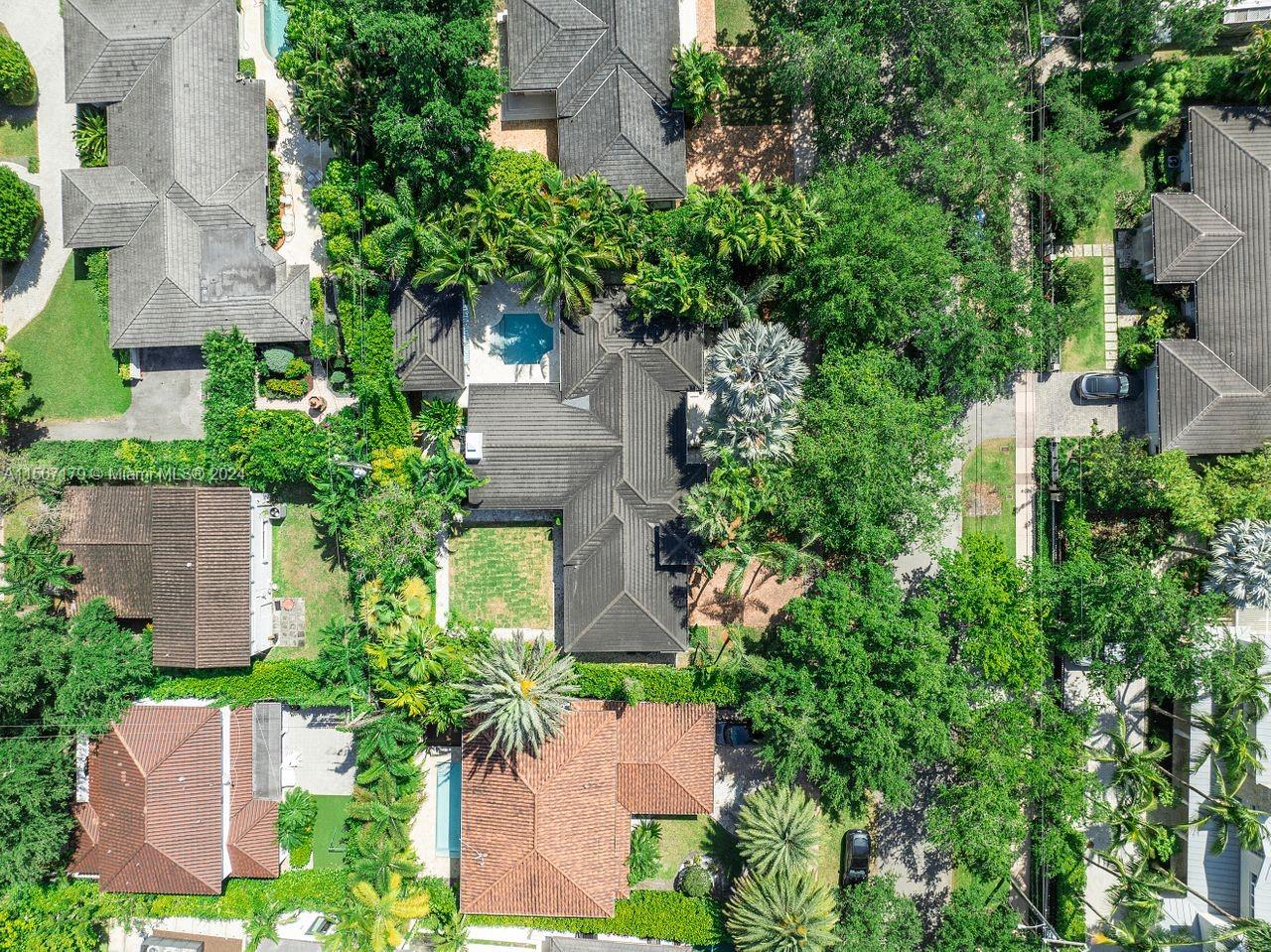 1037 Alfonso Ave, Coral Gables, Florida 33146, 3 Bedrooms Bedrooms, ,2 BathroomsBathrooms,Residentiallease,For Rent,1037 Alfonso Ave,A11567179