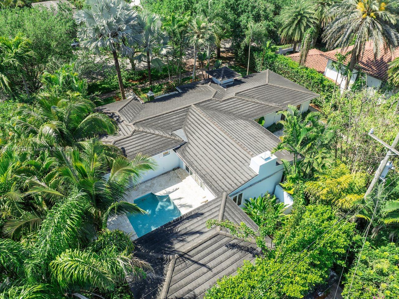 1037 Alfonso Ave, Coral Gables, Florida 33146, 3 Bedrooms Bedrooms, ,2 BathroomsBathrooms,Residentiallease,For Rent,1037 Alfonso Ave,A11567179