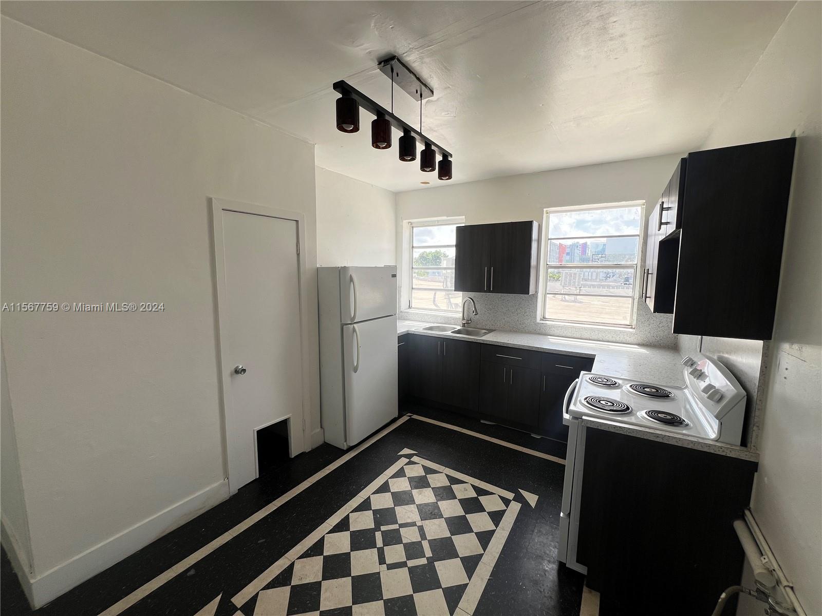 203 NW 36th St 2, Miami, Florida 33127, 1 Bedroom Bedrooms, ,1 BathroomBathrooms,Residentiallease,For Rent,203 NW 36th St 2,A11567759