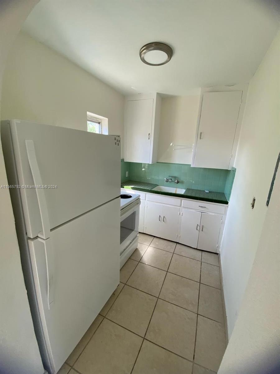 Miami, Florida 33135, 1 Bedroom Bedrooms, ,1 BathroomBathrooms,Residentiallease,For Rent,A11565792