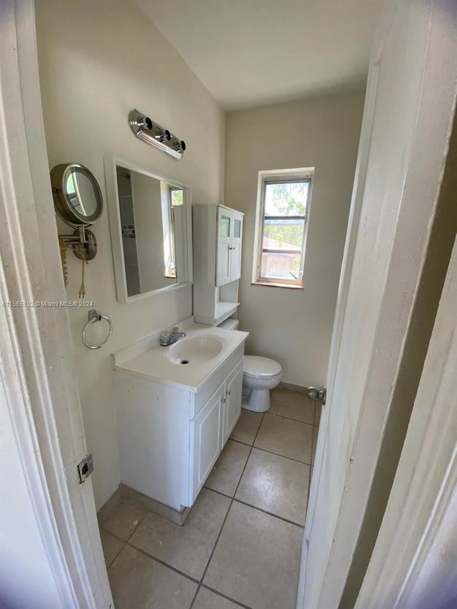 Miami, Florida 33135, 1 Bedroom Bedrooms, ,1 BathroomBathrooms,Residentiallease,For Rent,A11565792