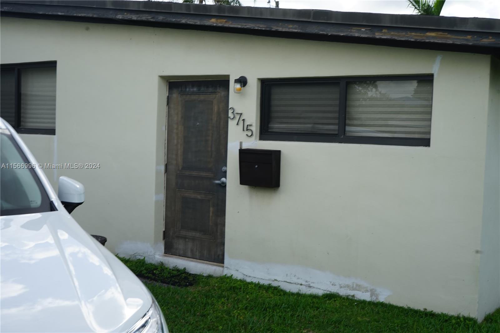3715 SW 86th Ave, Miami, Florida 33155, 3 Bedrooms Bedrooms, ,2 BathroomsBathrooms,Residential,For Sale,3715 SW 86th Ave,A11566996