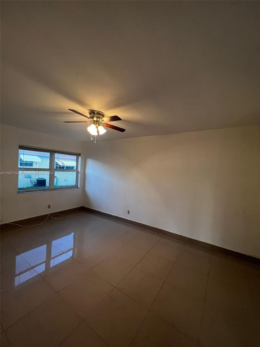 41 SE 3rd Pl 41, Dania Beach, Florida 33004, 2 Bedrooms Bedrooms, ,2 BathroomsBathrooms,Residentiallease,For Rent,41 SE 3rd Pl 41,A11567794