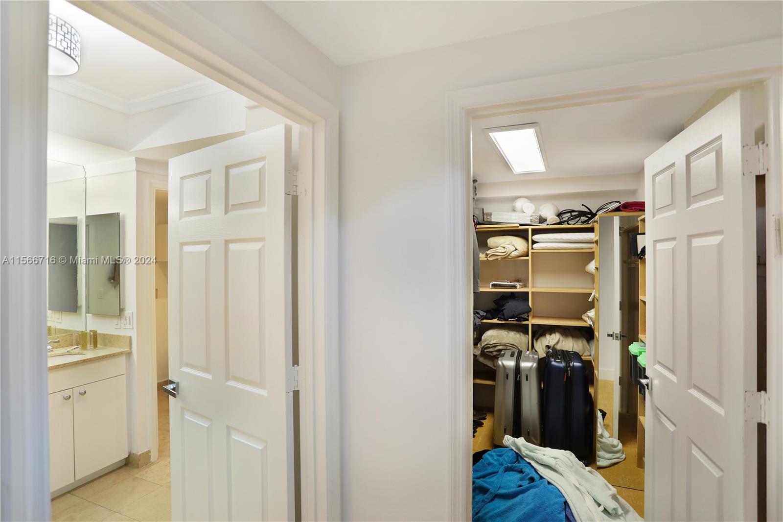 4775 COLLINS AV 1804, Miami Beach, Florida 33140, 2 Bedrooms Bedrooms, ,2 BathroomsBathrooms,Residentiallease,For Rent,4775 COLLINS AV 1804,A11566716