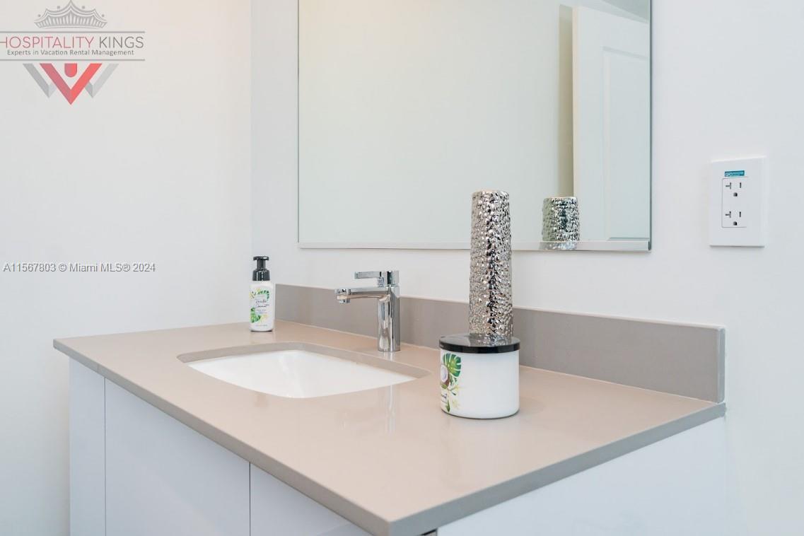 1600 NE 1st Ave 1916, Miami, Florida 33132, 2 Bedrooms Bedrooms, ,2 BathroomsBathrooms,Residential,For Sale,1600 NE 1st Ave 1916,A11567803