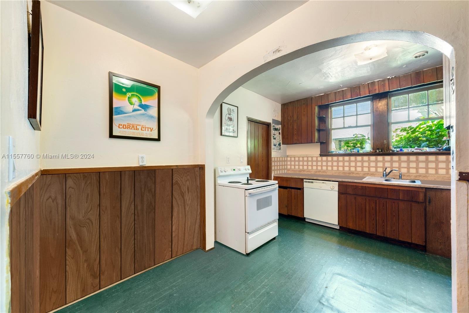 835 NW 7th St, Miami, Florida 33136, 3 Bedrooms Bedrooms, ,2 BathroomsBathrooms,Residential,For Sale,835 NW 7th St,A11557760