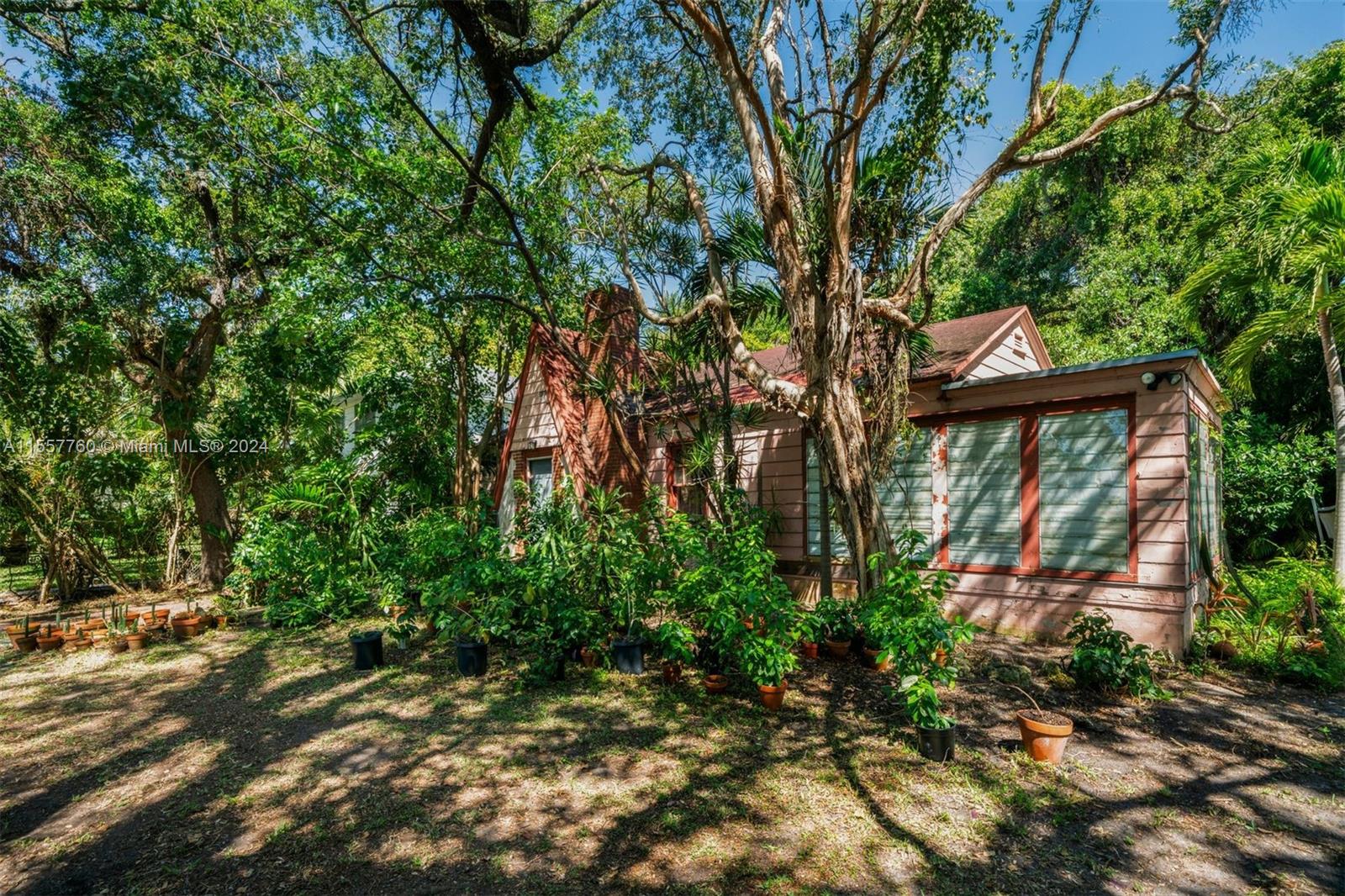 835 NW 7th St, Miami, Florida 33136, 3 Bedrooms Bedrooms, ,2 BathroomsBathrooms,Residential,For Sale,835 NW 7th St,A11557760