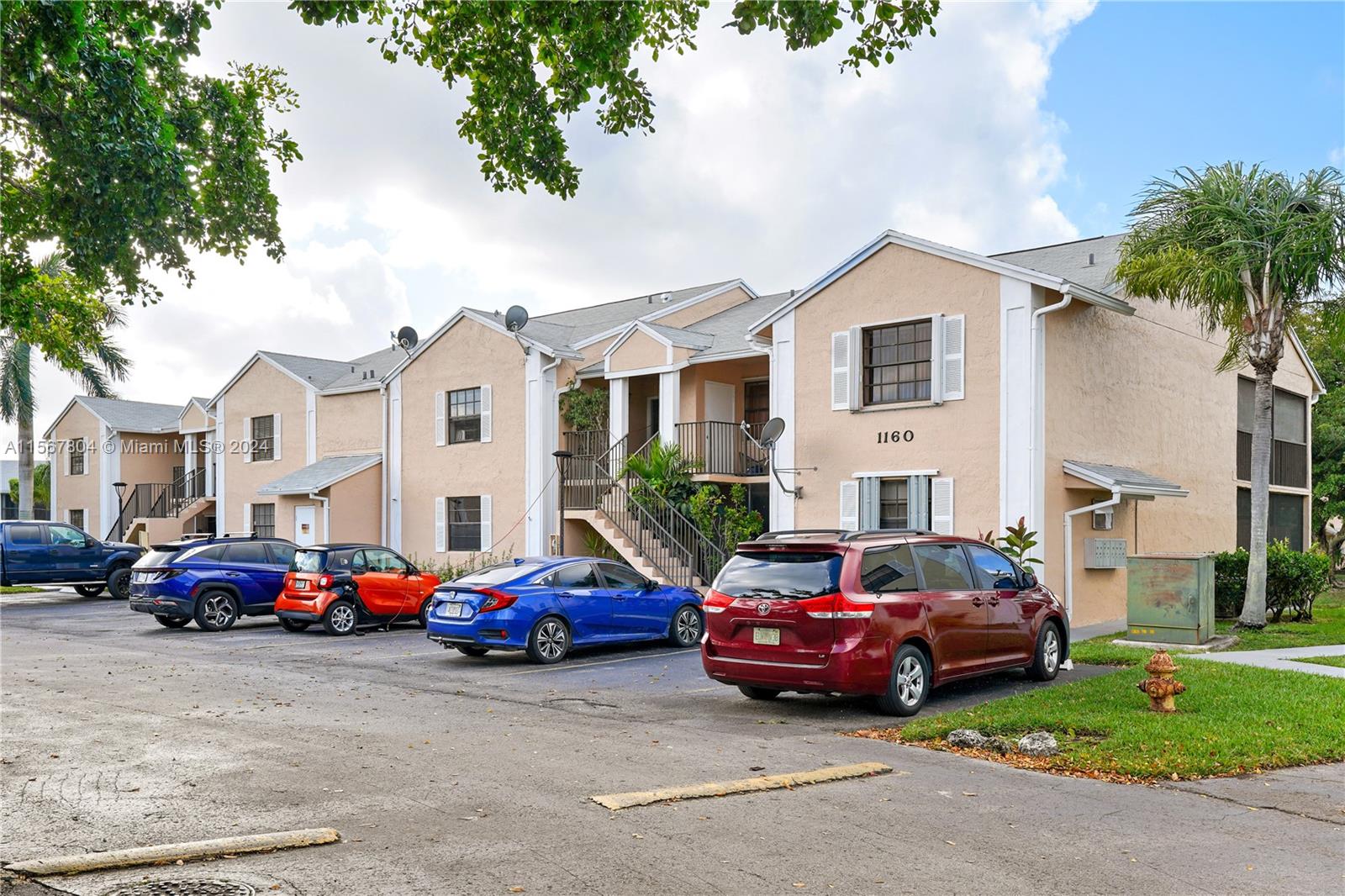 1160 Washington Cir 1160F, Homestead, Florida 33034, 2 Bedrooms Bedrooms, ,2 BathroomsBathrooms,Residentiallease,For Rent,1160 Washington Cir 1160F,A11567804