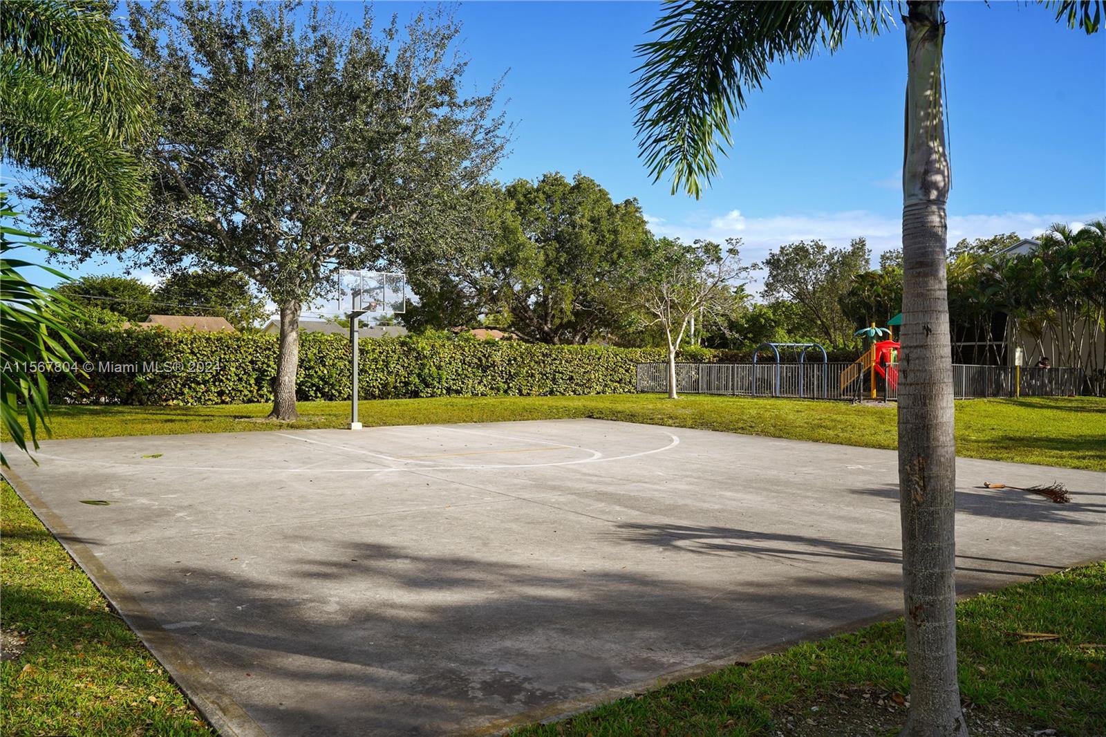 1160 Washington Cir 1160F, Homestead, Florida 33034, 2 Bedrooms Bedrooms, ,2 BathroomsBathrooms,Residentiallease,For Rent,1160 Washington Cir 1160F,A11567804