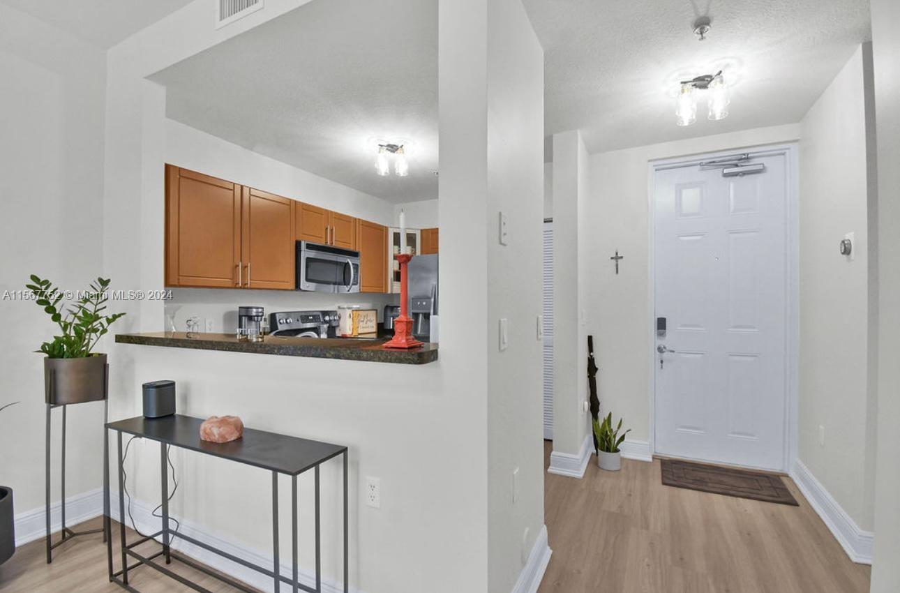 Miami, Florida 33138, 1 Bedroom Bedrooms, ,1 BathroomBathrooms,Residentiallease,For Rent,A11567752