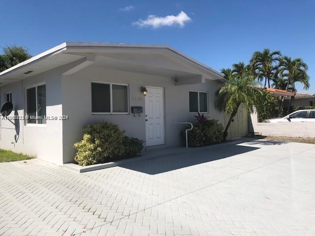 2862 SW 32nd Ave  For Sale A11567823, FL