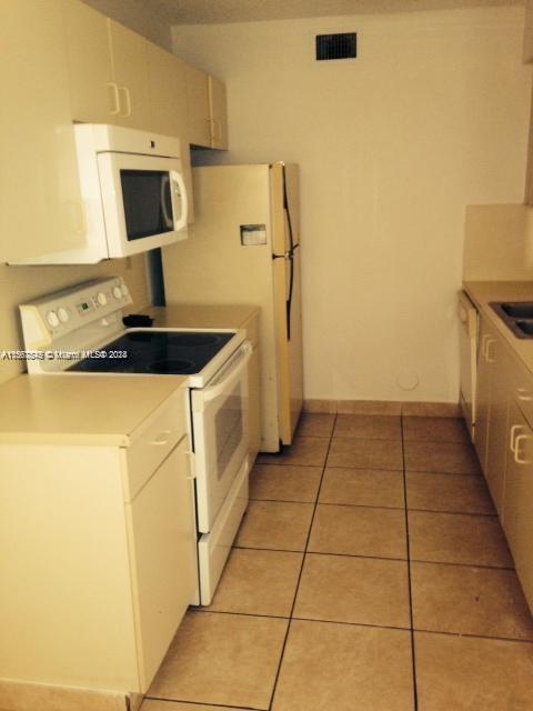 9760 NW 47th Ter 167, Doral, Florida 33178, 2 Bedrooms Bedrooms, ,2 BathroomsBathrooms,Residentiallease,For Rent,9760 NW 47th Ter 167,A11567845