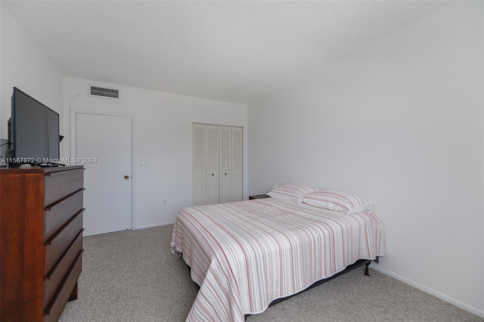 1965 S Ocean Dr 8K, Hallandale Beach, Florida 33009, 2 Bedrooms Bedrooms, ,2 BathroomsBathrooms,Residential,For Sale,1965 S Ocean Dr 8K,A11567872