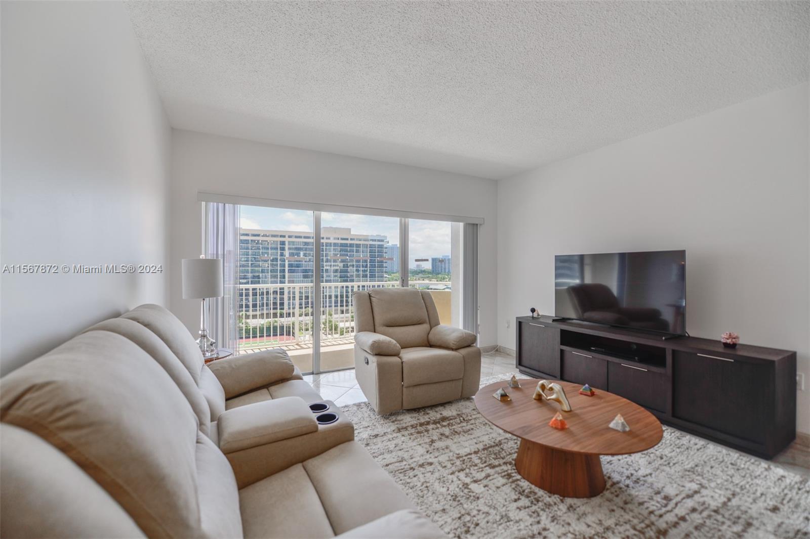 1965 S Ocean Dr 8K, Hallandale Beach, Florida 33009, 2 Bedrooms Bedrooms, ,2 BathroomsBathrooms,Residential,For Sale,1965 S Ocean Dr 8K,A11567872