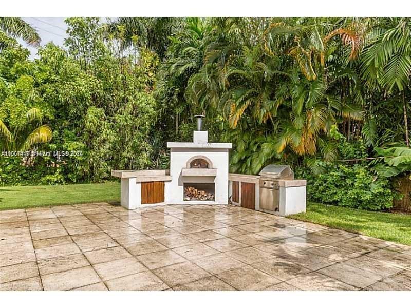 1255 NE 93rd St, Miami Shores, Florida 33138, 3 Bedrooms Bedrooms, ,3 BathroomsBathrooms,Residentiallease,For Rent,1255 NE 93rd St,A11567417