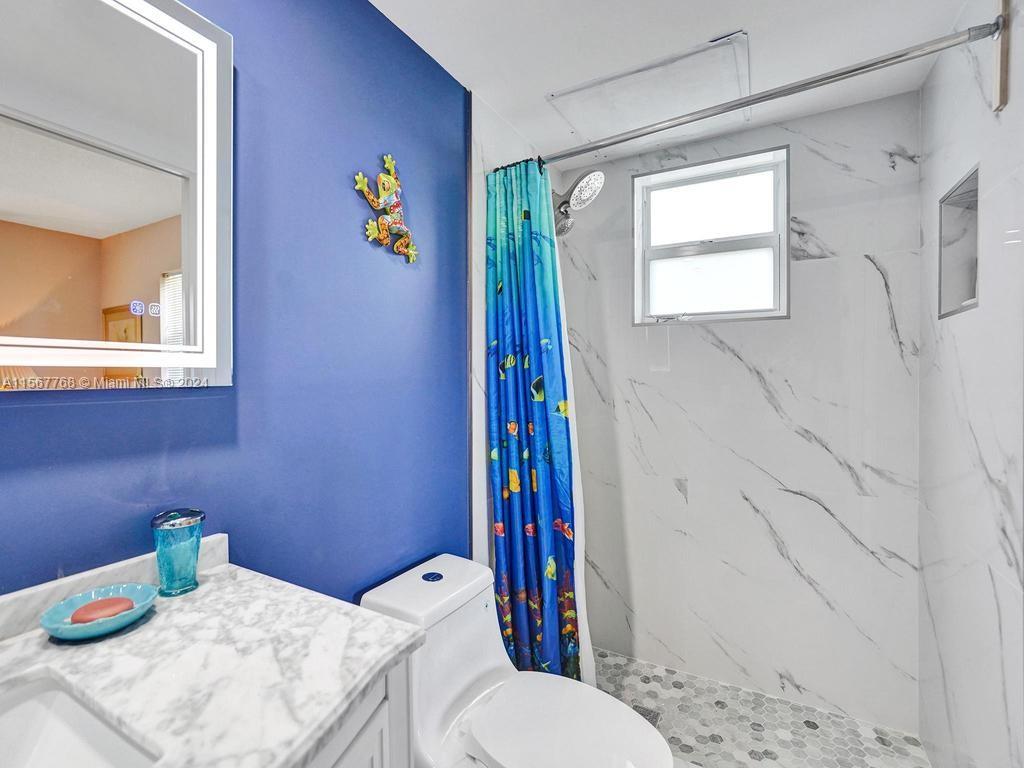 205 SE 11th Ter 101, Dania Beach, Florida 33004, 2 Bedrooms Bedrooms, ,2 BathroomsBathrooms,Residential,For Sale,205 SE 11th Ter 101,A11567768