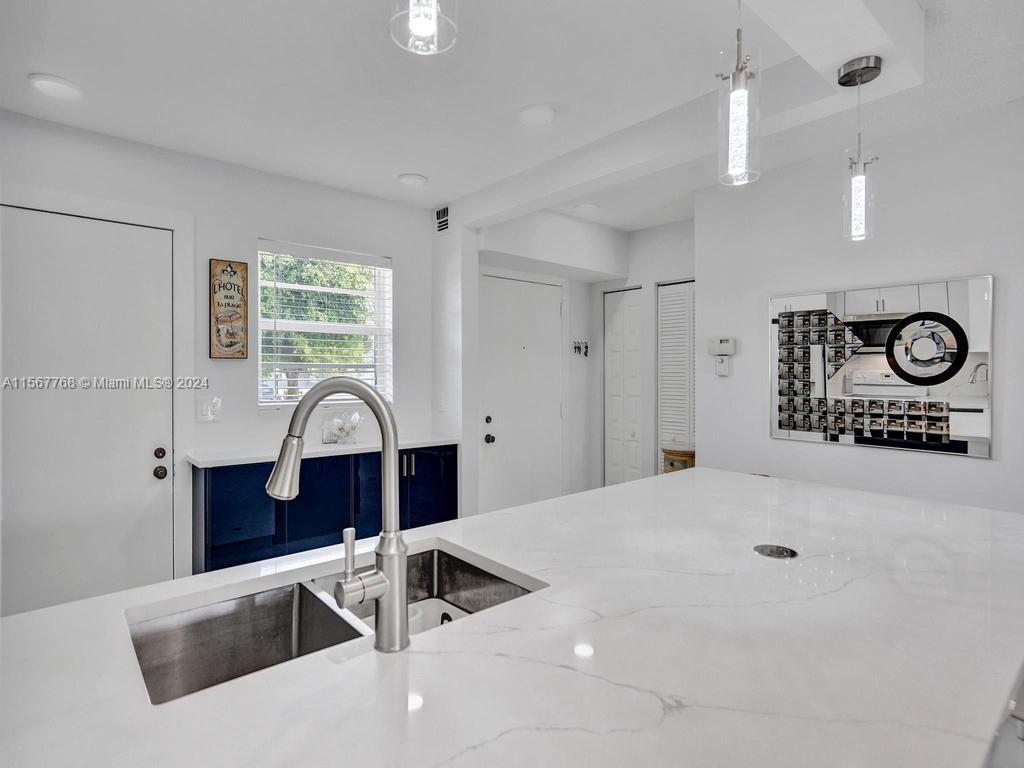 205 SE 11th Ter 101, Dania Beach, Florida 33004, 2 Bedrooms Bedrooms, ,2 BathroomsBathrooms,Residential,For Sale,205 SE 11th Ter 101,A11567768