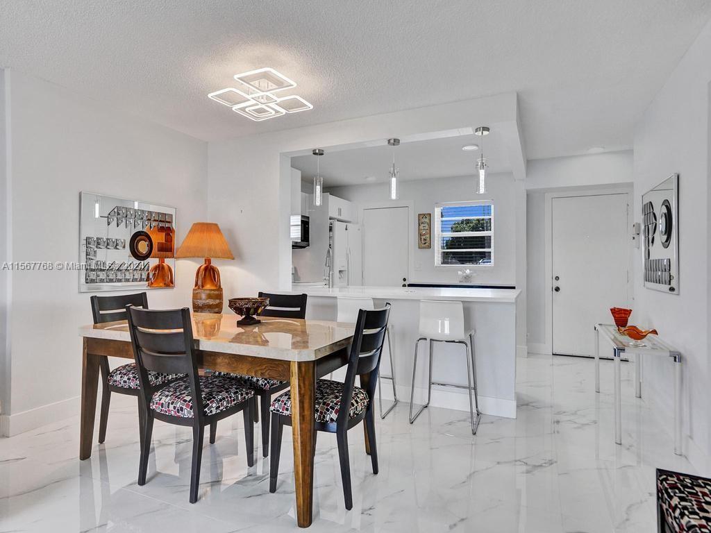 205 SE 11th Ter 101, Dania Beach, Florida 33004, 2 Bedrooms Bedrooms, ,2 BathroomsBathrooms,Residential,For Sale,205 SE 11th Ter 101,A11567768