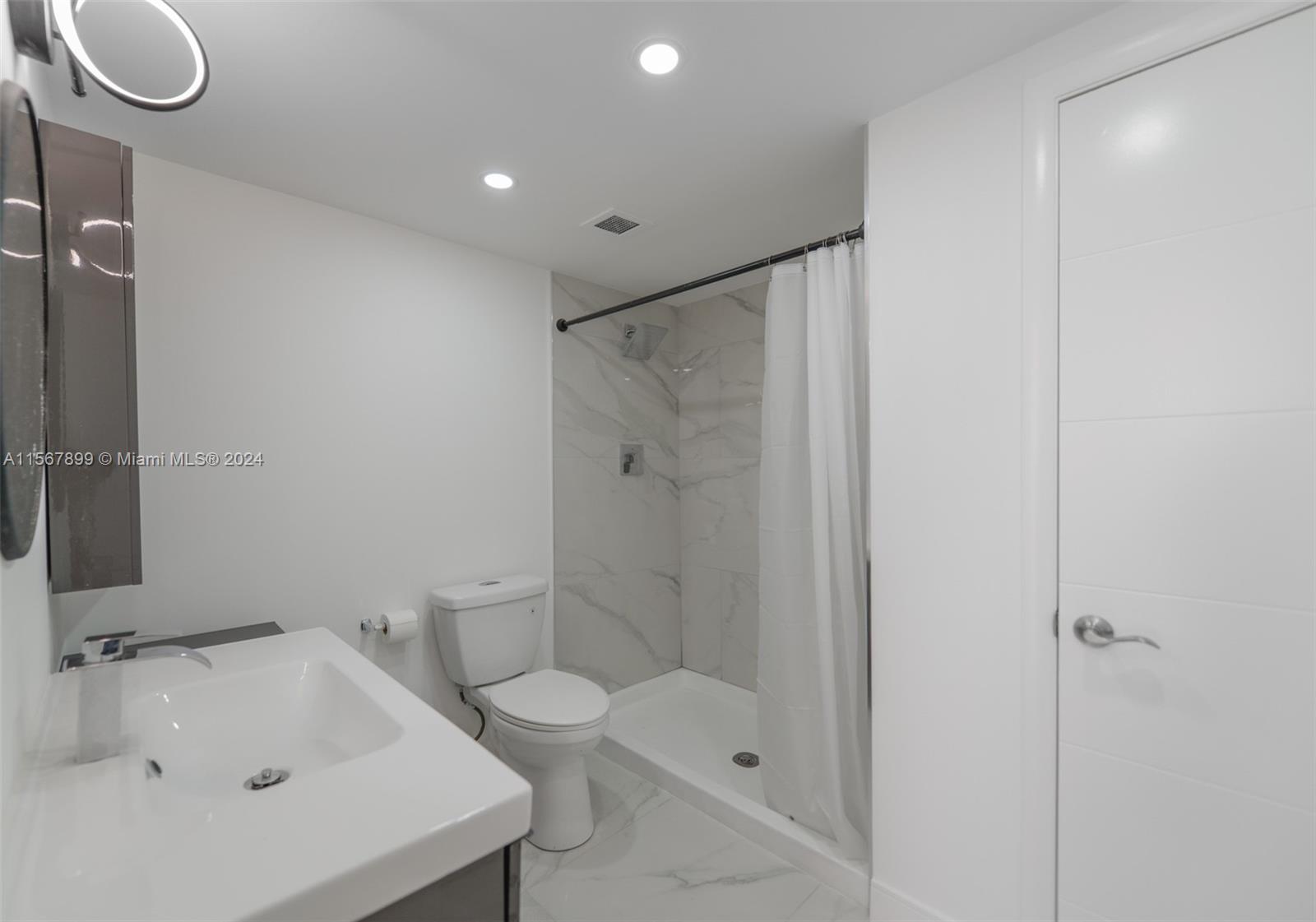 1965 S Ocean Dr 2G, Hallandale Beach, Florida 33009, 2 Bedrooms Bedrooms, ,2 BathroomsBathrooms,Residential,For Sale,1965 S Ocean Dr 2G,A11567899