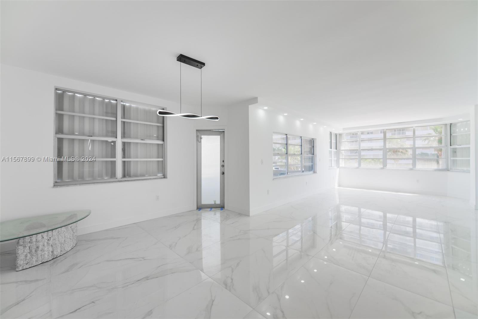 1965 S Ocean Dr 2G, Hallandale Beach, Florida 33009, 2 Bedrooms Bedrooms, ,2 BathroomsBathrooms,Residential,For Sale,1965 S Ocean Dr 2G,A11567899