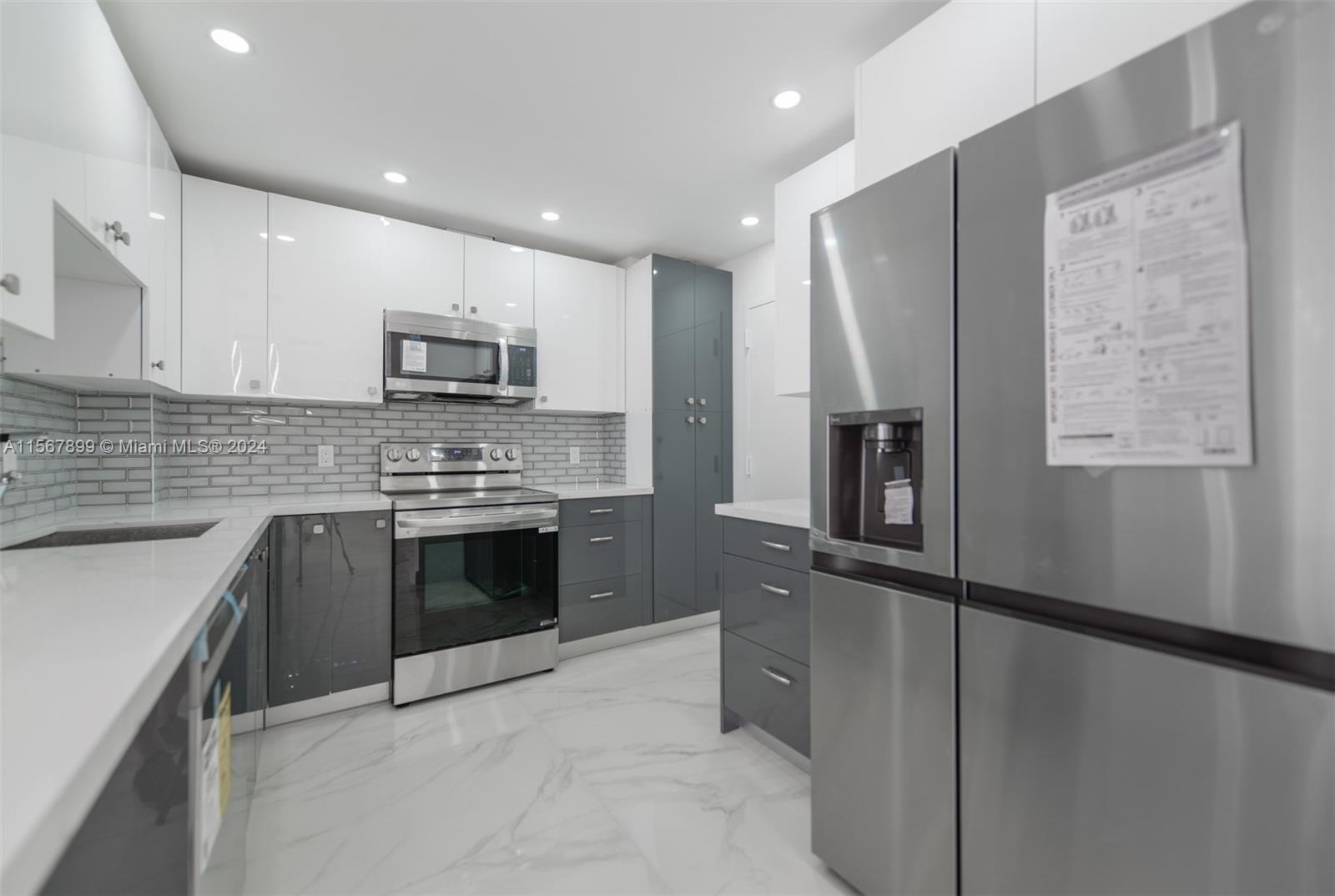 1965 S Ocean Dr 2G, Hallandale Beach, Florida 33009, 2 Bedrooms Bedrooms, ,2 BathroomsBathrooms,Residential,For Sale,1965 S Ocean Dr 2G,A11567899