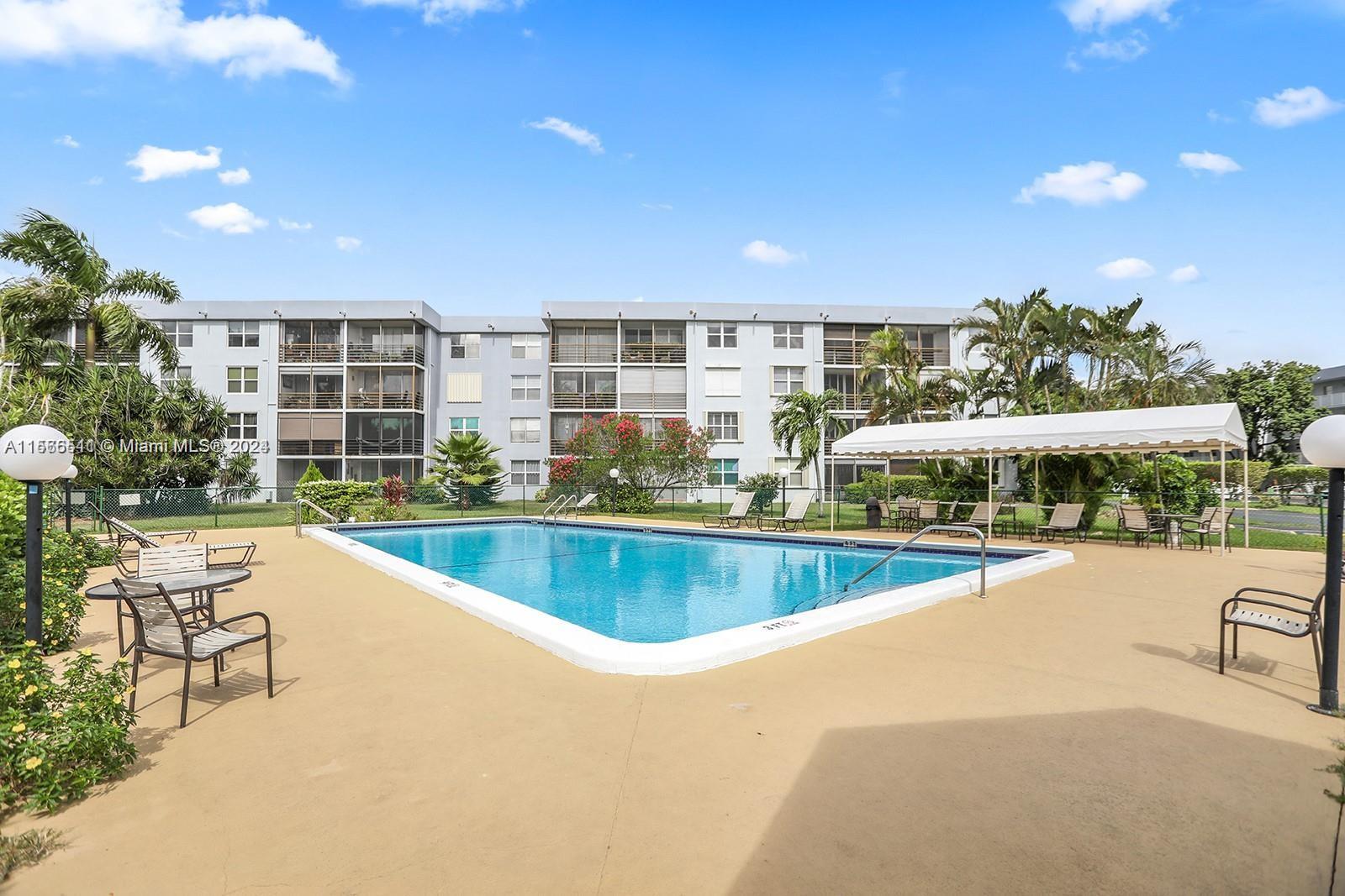 117 Royal Park Dr 3A, Oakland Park, Florida 33309, 2 Bedrooms Bedrooms, ,2 BathroomsBathrooms,Residential,For Sale,117 Royal Park Dr 3A,A11566511